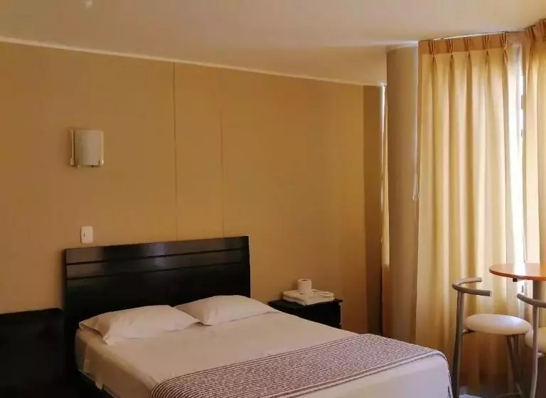 Pension Hostal La Noche   Pisco
