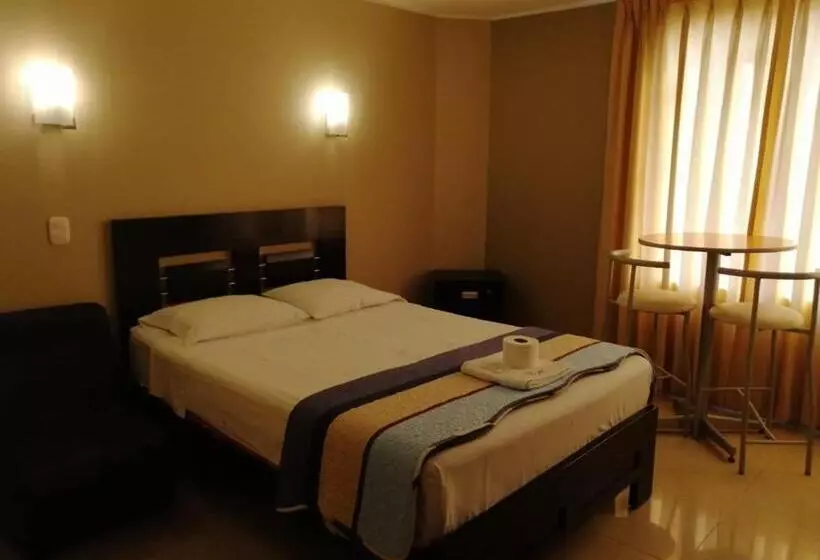 Pension Hostal La Noche   Pisco