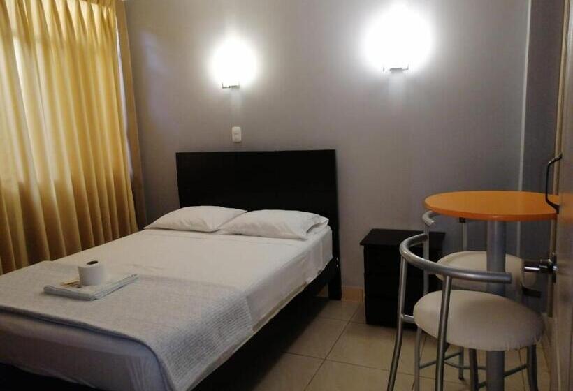 Pension Hostal La Noche Pisco