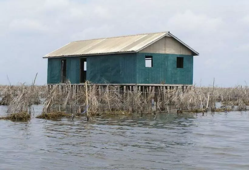 تختخواب و صبحانه Chez Sabine