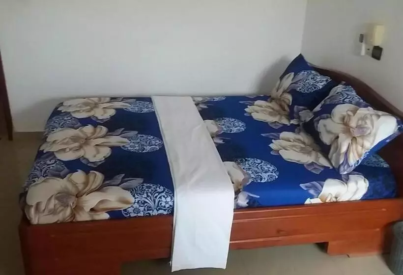 تختخواب و صبحانه Chez Sabine