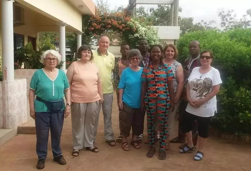 تختخواب و صبحانه Chez Sabine