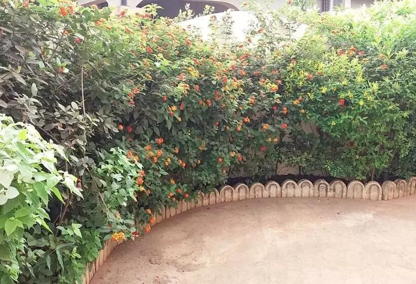 تختخواب و صبحانه Chez Sabine