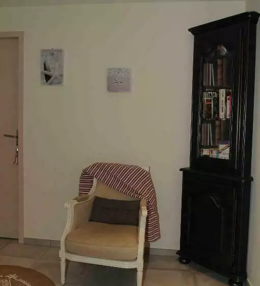 ベッドアンドブレックファースト Les Loges De L'ecurie