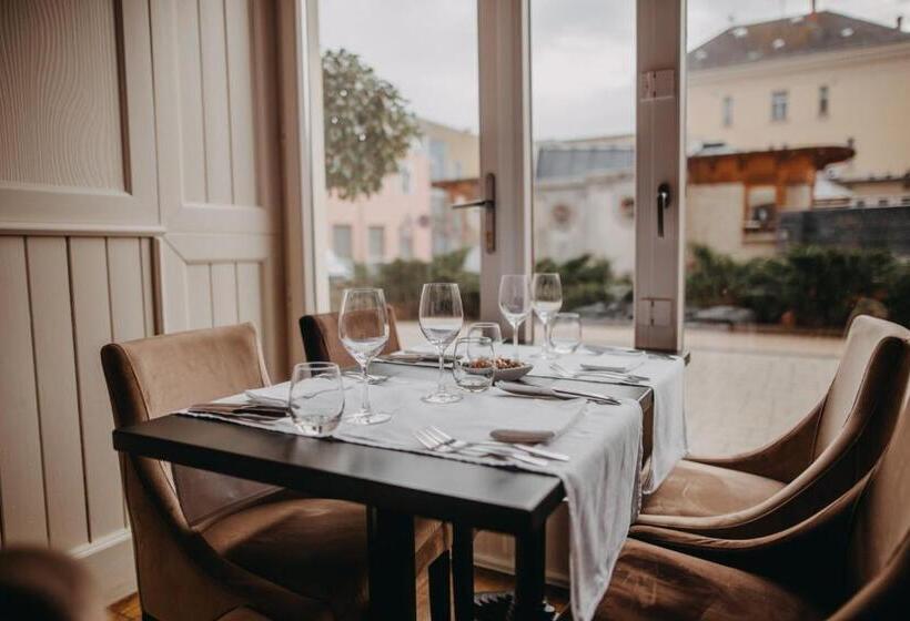 فندق Artis Boutique