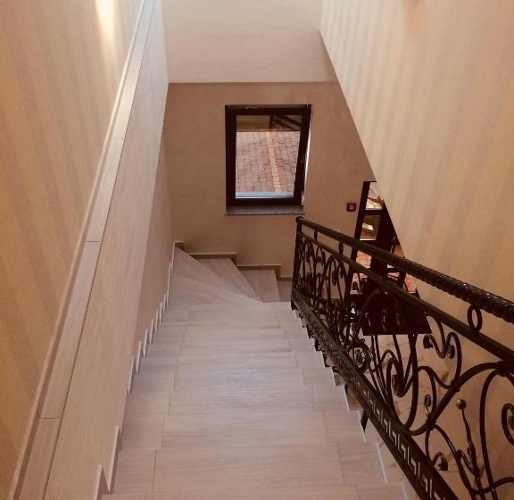 Отель Bolero Plus