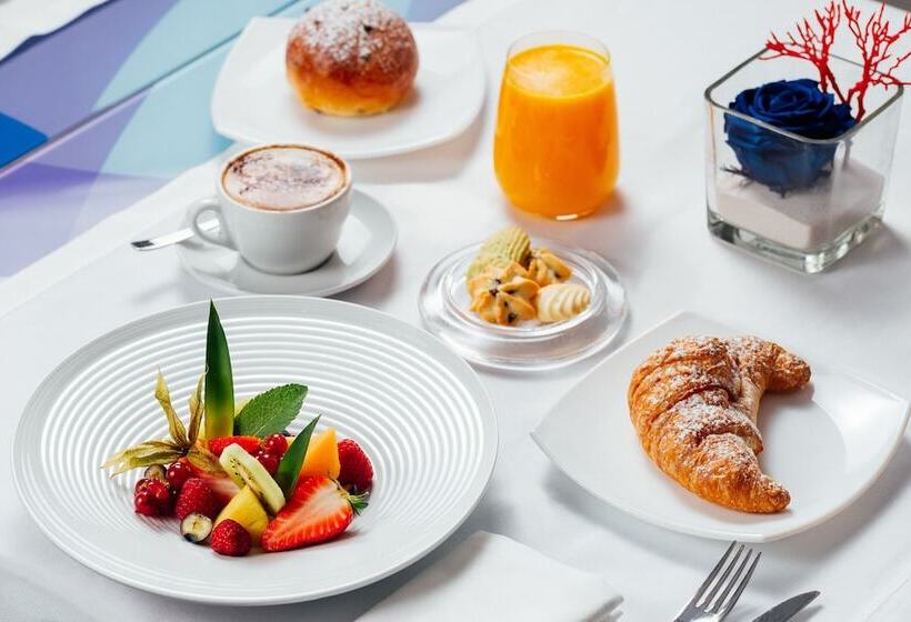 ペンション Al Chiar Di Luna