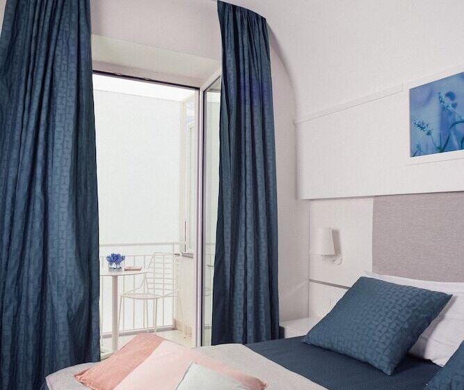 ペンション Al Chiar Di Luna