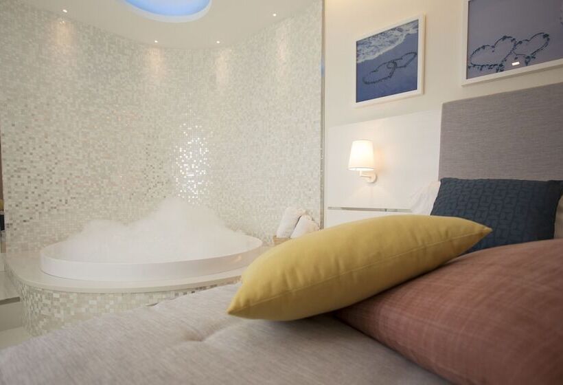 ペンション Al Chiar Di Luna