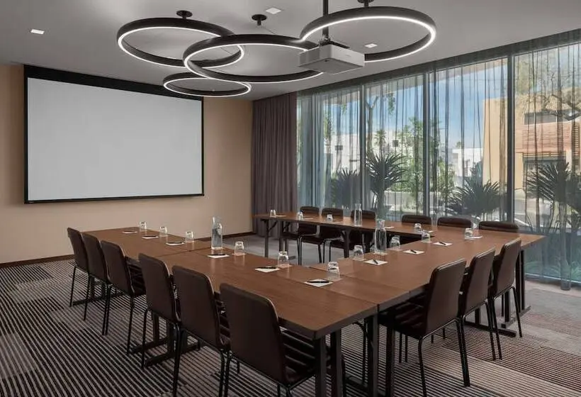 Ac Hotel By Marriott Scottsdale Old Town