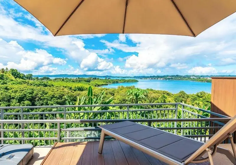 هتل Palau Mangrove