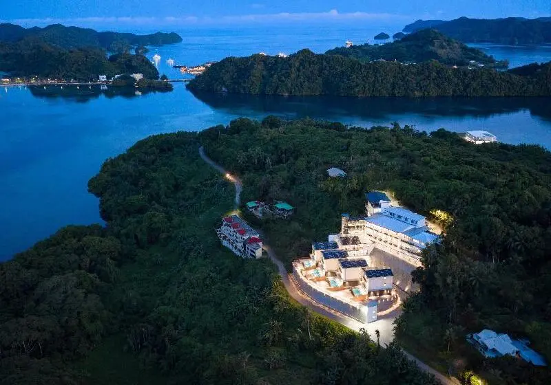 هتل Palau Mangrove