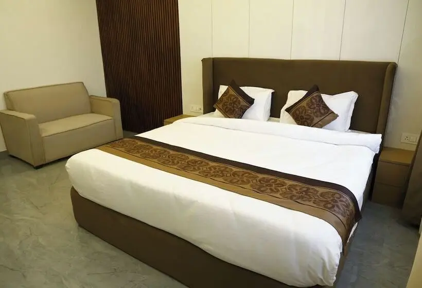 Devansh Palace And Resort
