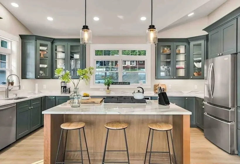 Elegant Lakefront Home Near Bar Harbor & Acadia With Modern Kitchen, Lake Views