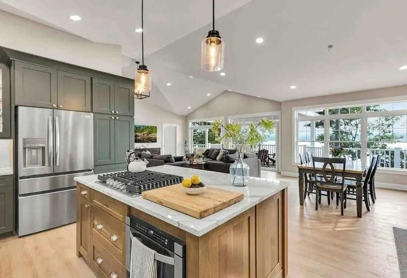 Elegant Lakefront Home Near Bar Harbor & Acadia With Modern Kitchen, Lake Views
