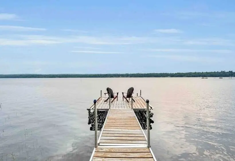 Elegant Lakefront Home Near Bar Harbor & Acadia With Modern Kitchen, Lake Views
