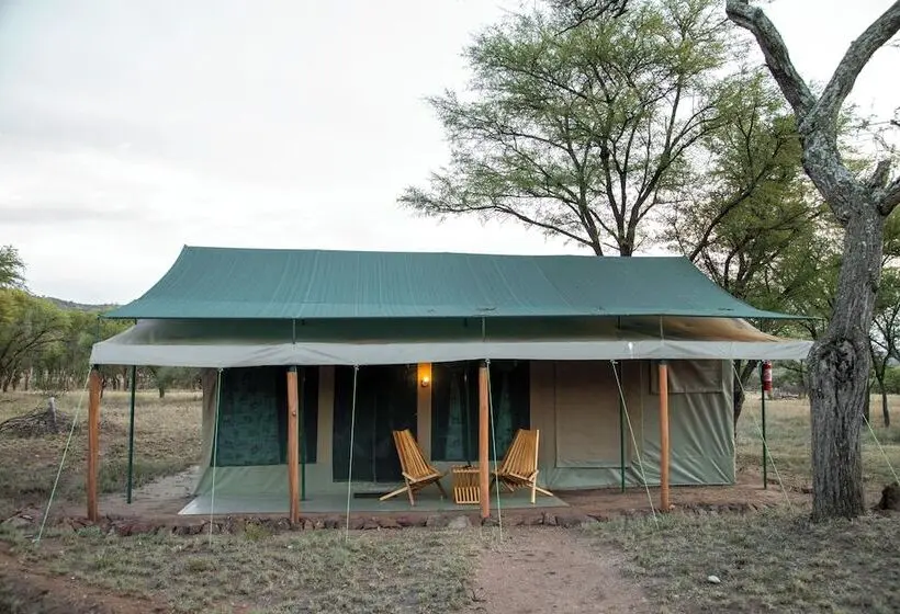 هتل Maboresho Tented Camp