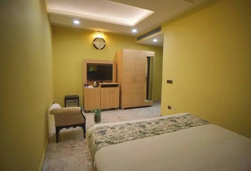 Msg Hotels And Resorts