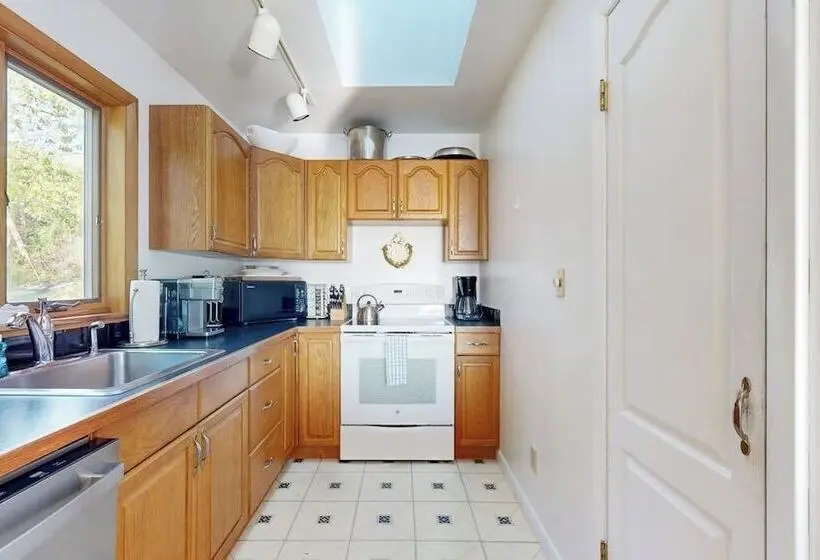 Oceanfront Home With Water Views   Central Ac, Washer/dryer & Beach Access