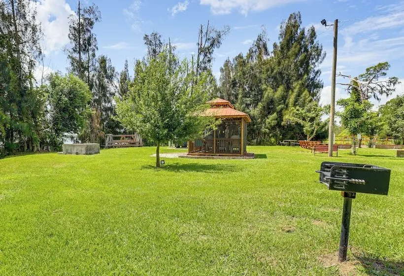 Pool + Dock Access! Boaters Base In Lake Placid