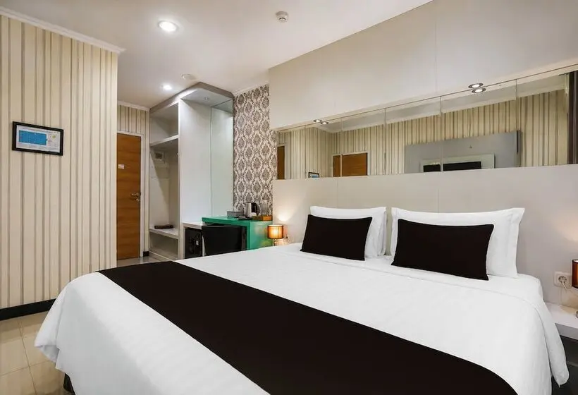Townhouse Oak Hotel Damar Kurung