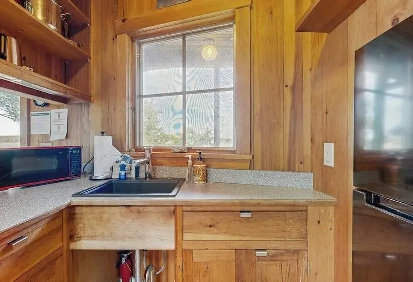 Waterfront Paradise With Dock, Big Yard, Sundeck & Epic Bay Views Dog Friendly