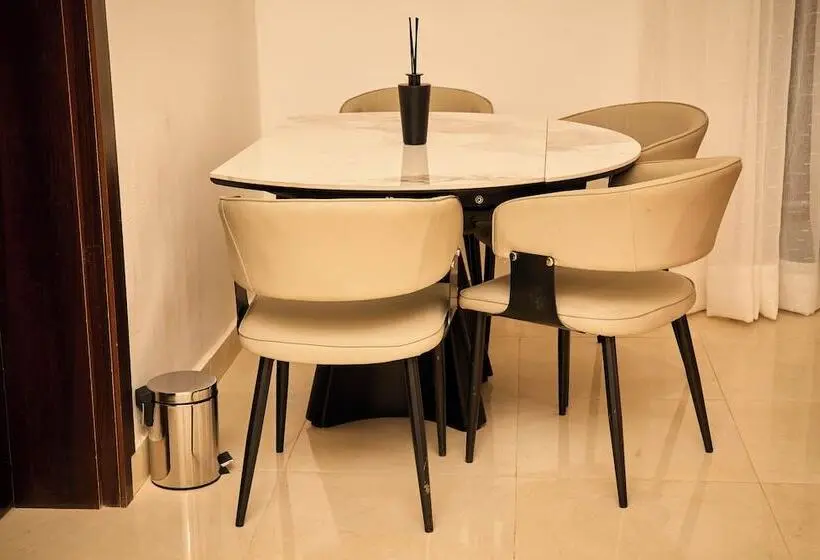 هاستل Treal Hotels & Suites