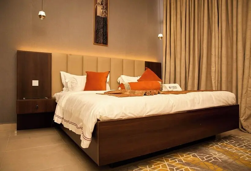 هاستل Treal Hotels & Suites