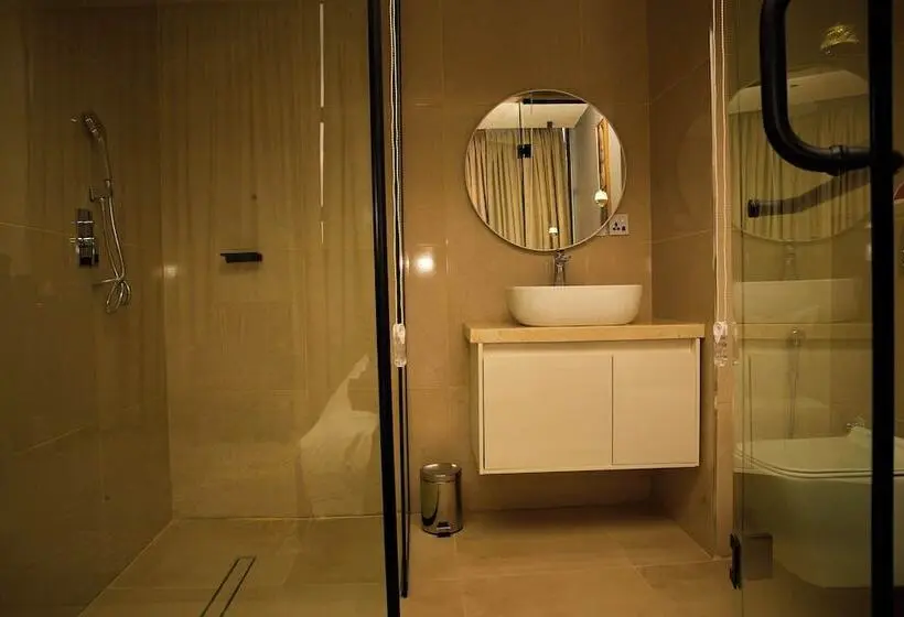 هاستل Treal Hotels & Suites