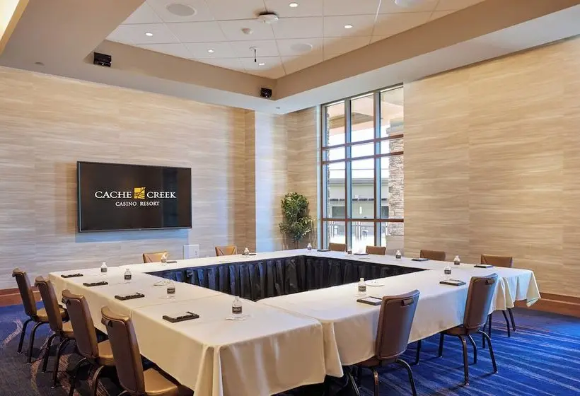 Hotelli Cache Creek Casino Resort