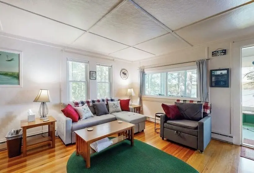 Lakefront Cottage With Dock, Screened Porch, & Island In Biscay Pond