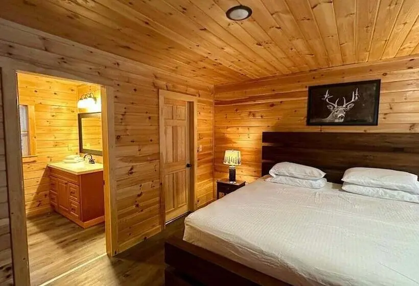 Moosehead State Of Mind, 3br Cabin With Mtn Views & Deck