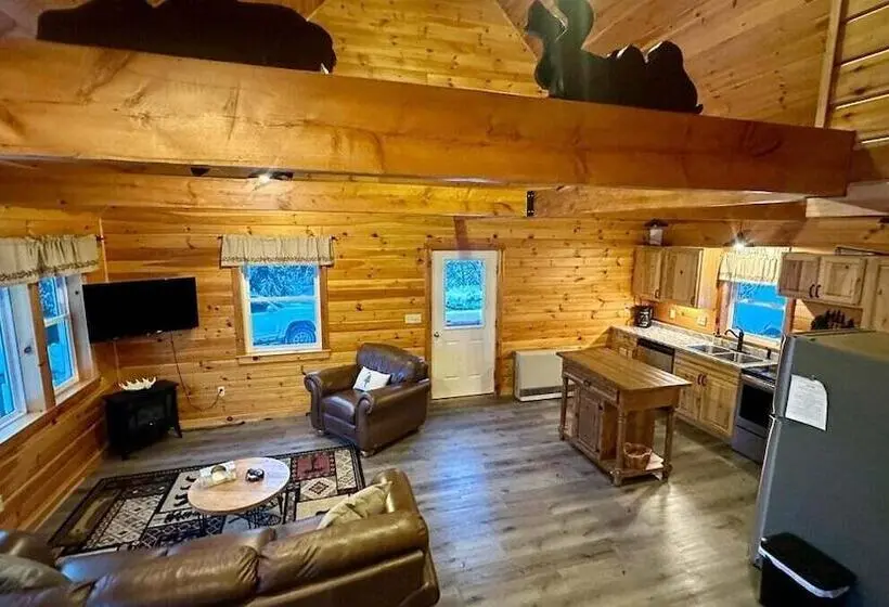 Moosehead State Of Mind, 3br Cabin With Mtn Views & Deck