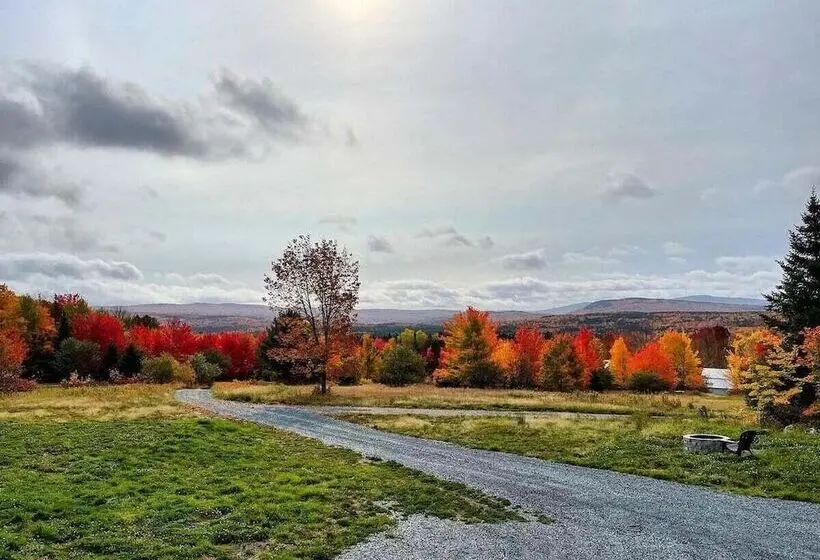 Moosehead State Of Mind, 3br Cabin With Mtn Views & Deck