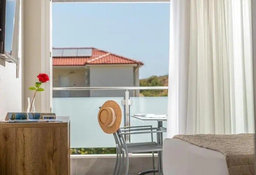 ホテル Astra Sarti Luxury Suites