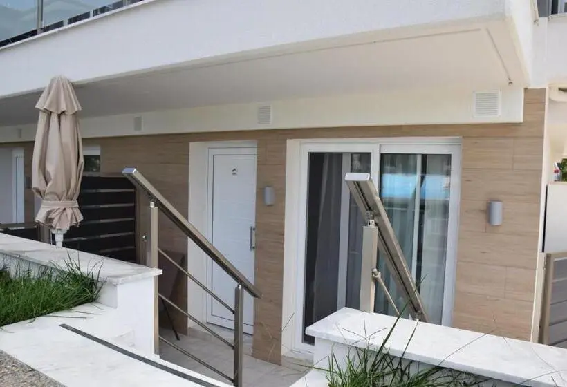 ホテル Astra Sarti Luxury Suites