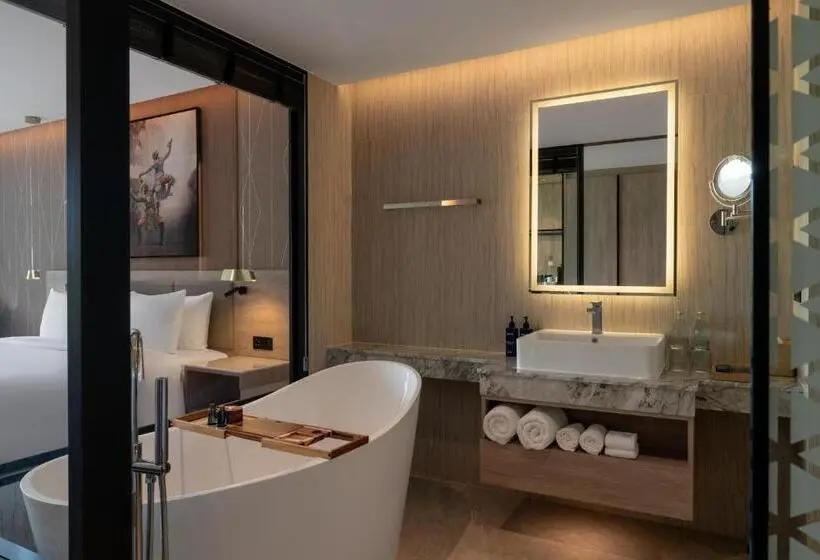 هتل Radisson Blu Resort, Phuket Mai Khao Beach