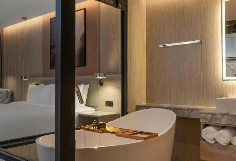 هتل Radisson Blu Resort, Phuket Mai Khao Beach