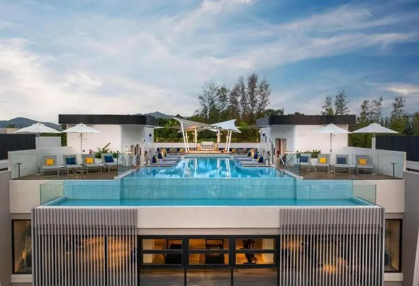 هتل Radisson Blu Resort, Phuket Mai Khao Beach