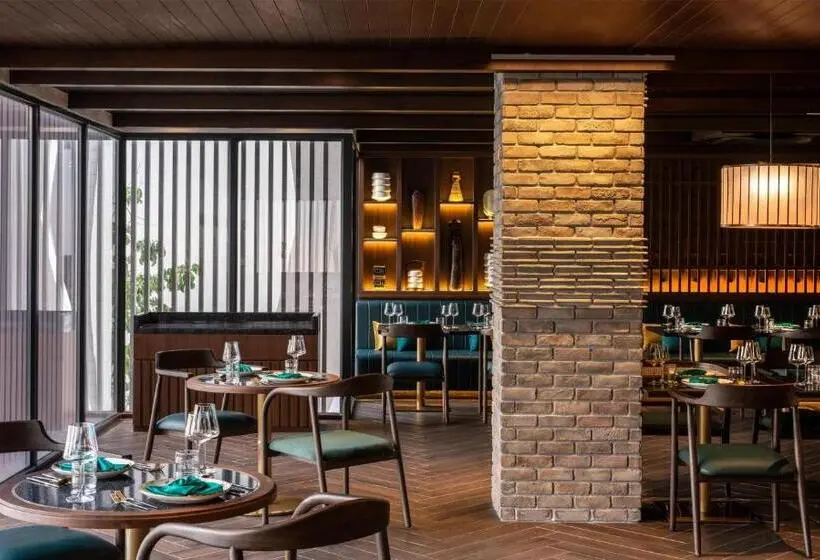 هتل Radisson Blu Resort, Phuket Mai Khao Beach