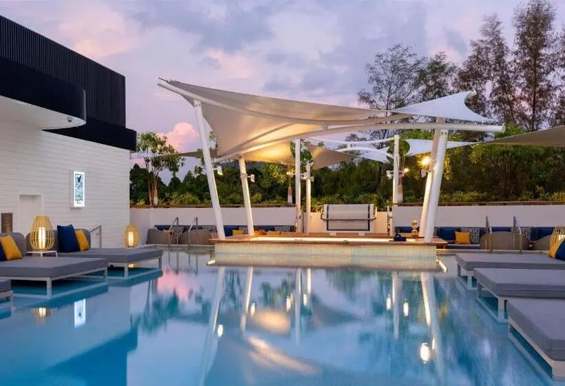 هتل Radisson Blu Resort, Phuket Mai Khao Beach