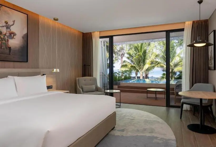 هتل Radisson Blu Resort, Phuket Mai Khao Beach