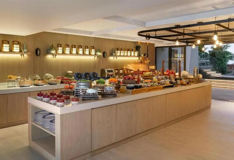 هتل Radisson Blu Resort, Phuket Mai Khao Beach