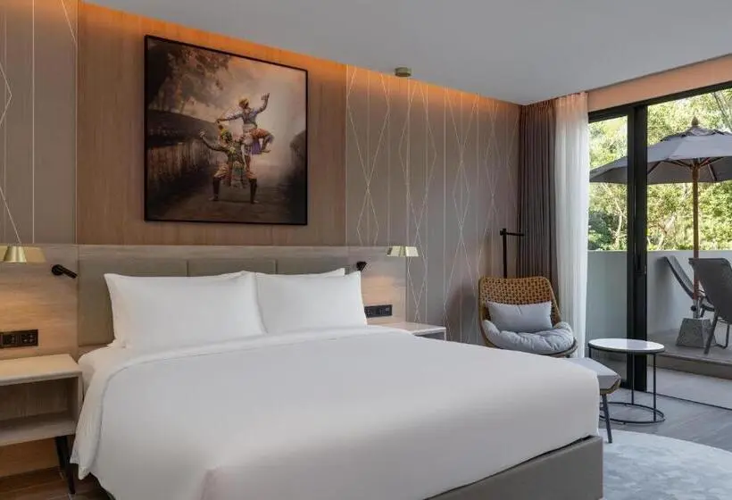 هتل Radisson Blu Resort, Phuket Mai Khao Beach