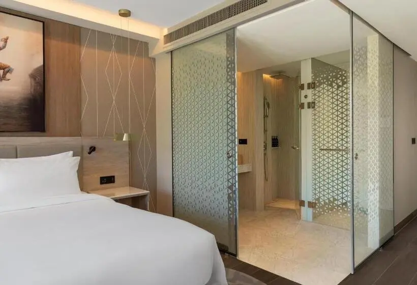 هتل Radisson Blu Resort, Phuket Mai Khao Beach