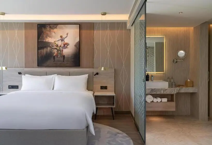 هتل Radisson Blu Resort, Phuket Mai Khao Beach