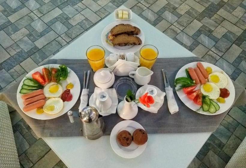 Apart Otel Na Cherkasskoi