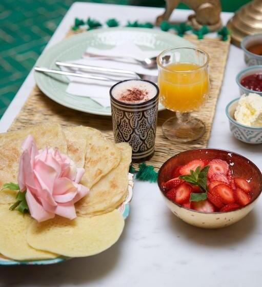 تختخواب و صبحانه The Bohemian Jungle