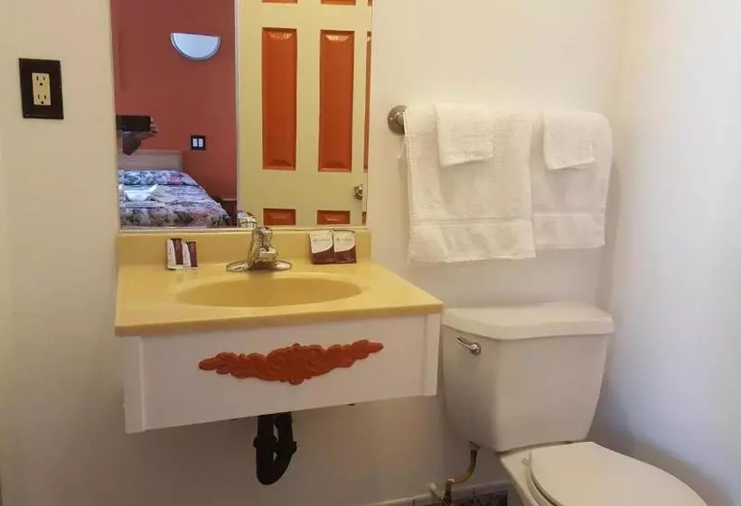 Deluxe Motel, Los Angeles Area