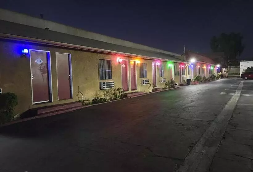 Deluxe Motel, Los Angeles Area